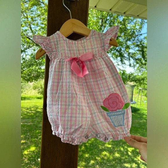 Small Steps Size 0-3  months (5 for $30) - Picture 1 of 2